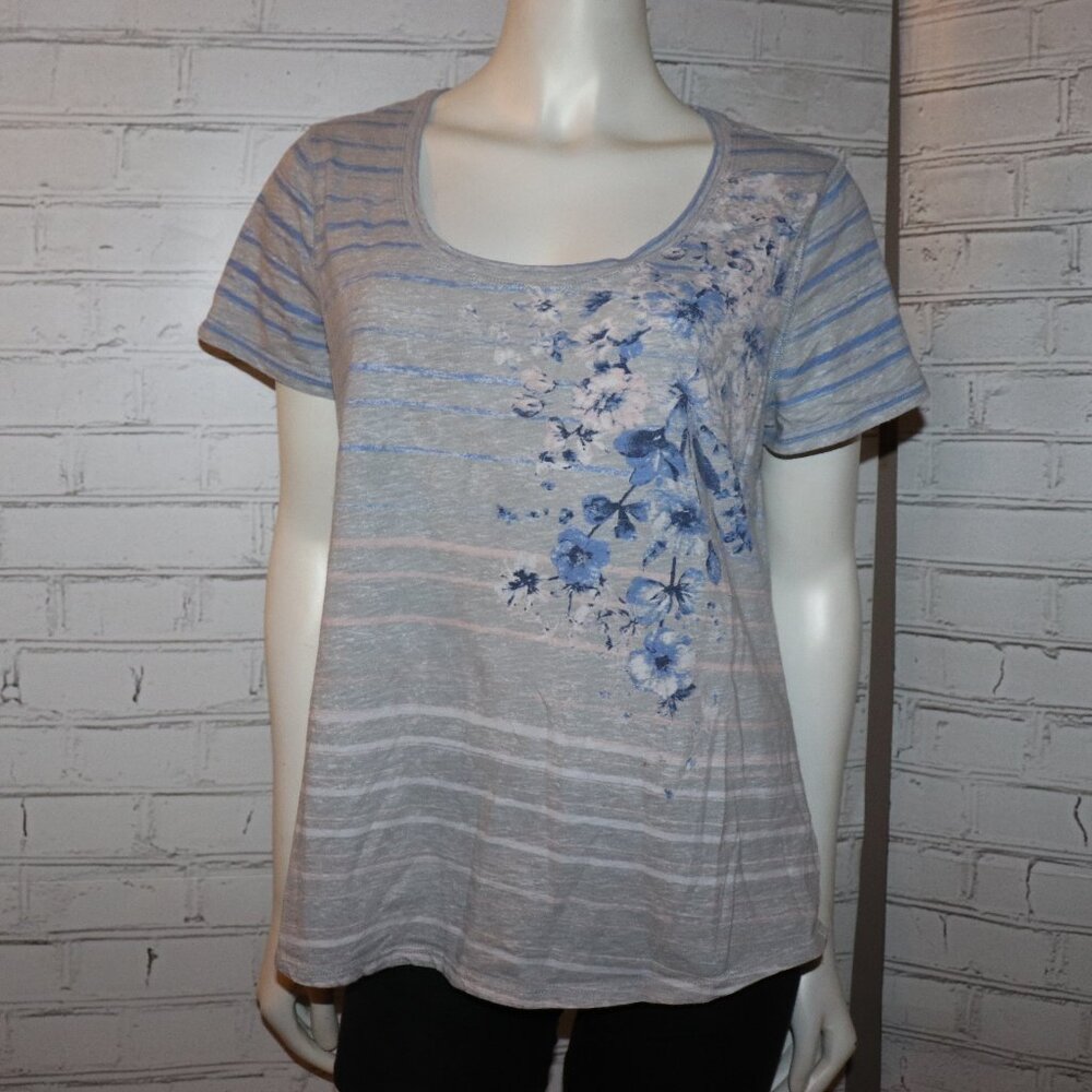 🌫️🌸📏 Striped Floral Tee · Relativity · Size XL